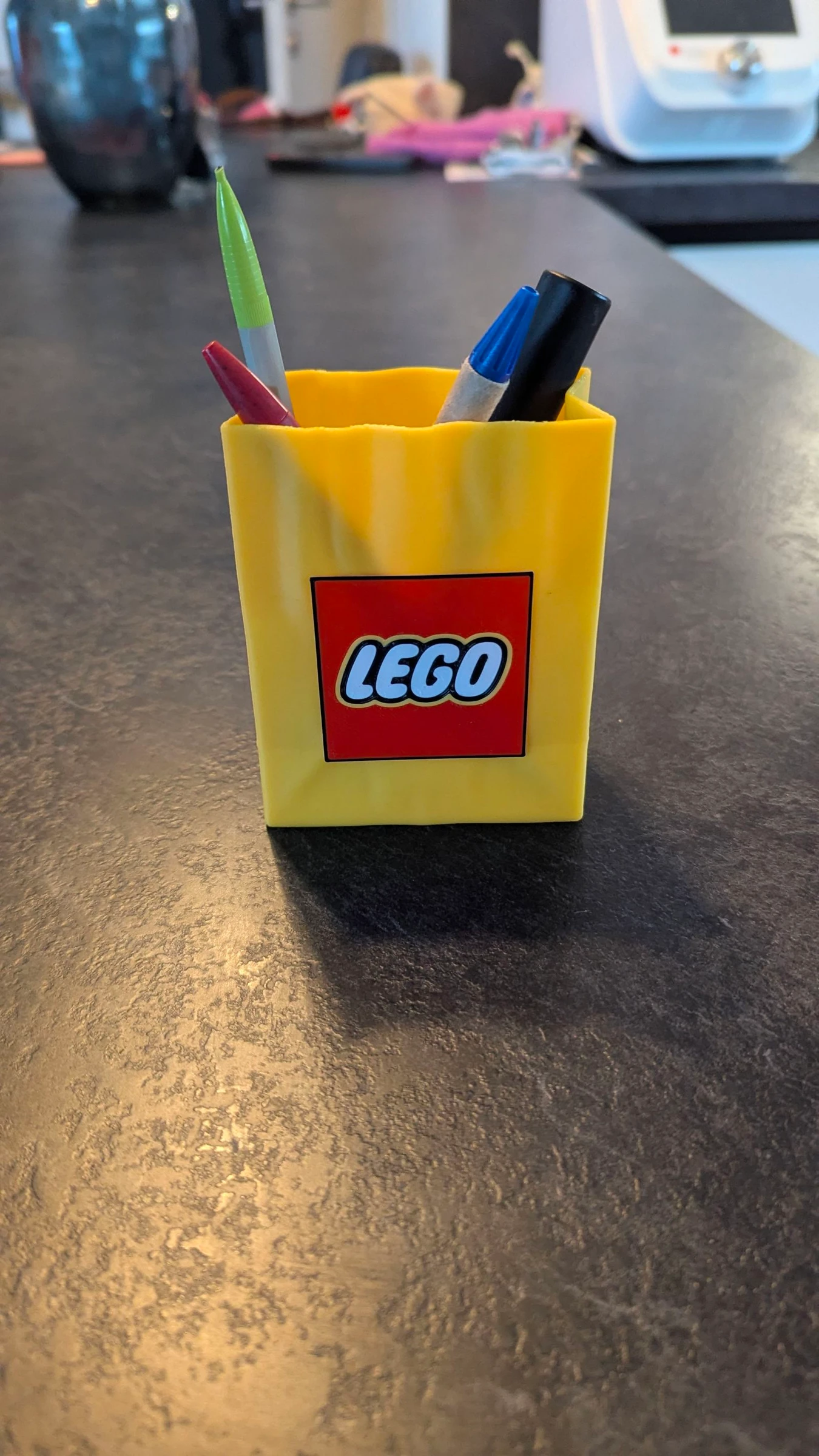 Pot à crayons style lego 